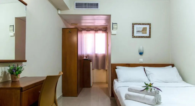 Трёхместный номер Standard Motel Aviv
