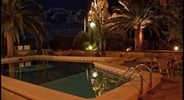 Fonda Las Palmeras, Rezerwuj Hotel Hotele w Majorka z parkingiem, Parking
