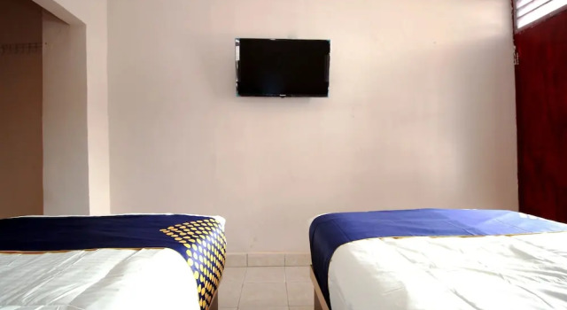 Двухместный номер Economy OYO 2647 Anissa Guest House