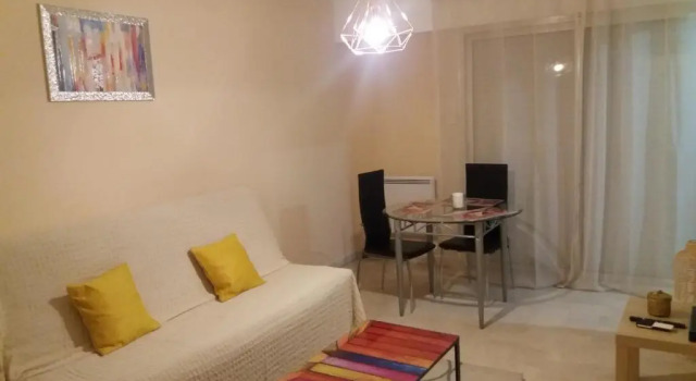 Апартаменты STUDIO 3mn A PIED DE LA PLAGE AVEC TERRASSE