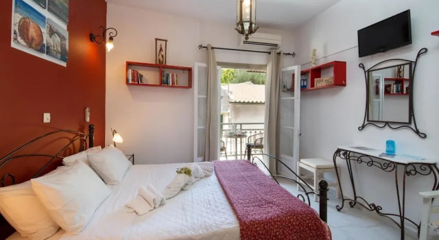 Arokaria III Studio