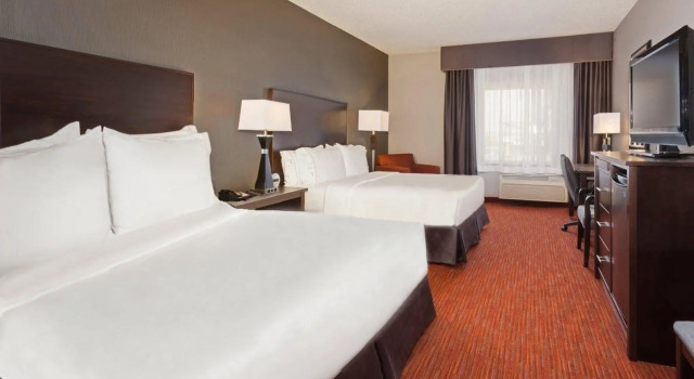Четырёхместный номер Standard Holiday Inn Express & Suites Rapid City by IHG