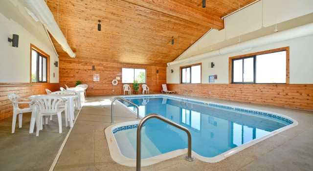 Двухместный люкс Days Inn by Wyndham Ozark Springfield