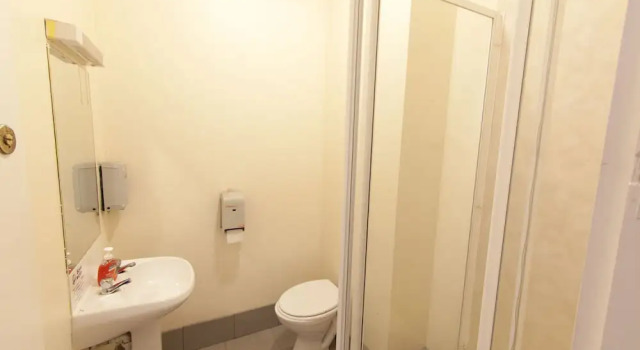 Трёхместный номер Standard Ashfield Hostel