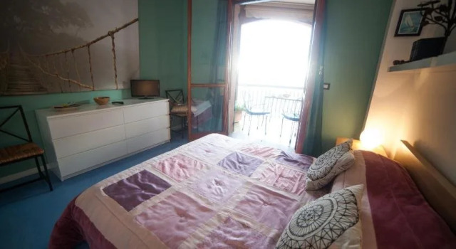 Bed & Breakfast CasAlda, Buchen Sie Hotel Varraze Palmenriviera