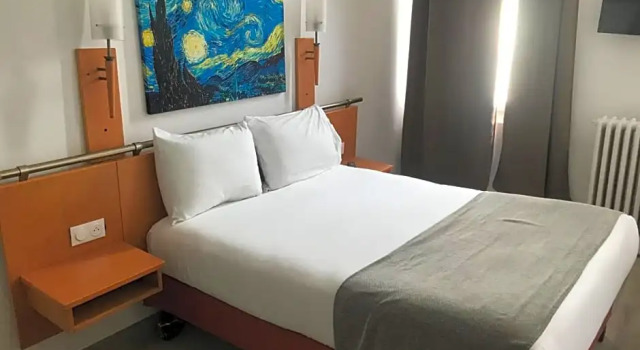 Четырёхместный номер Comfort Hotel Morand