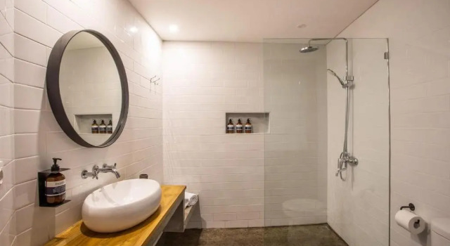 Апартаменты Echo Beach Apartment 100m to beach