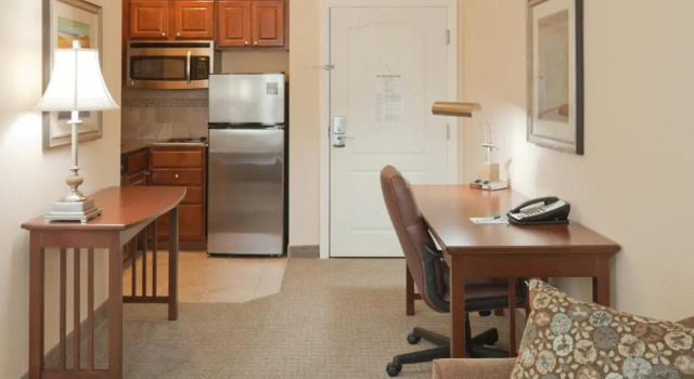 Двухместный люкс Staybridge Suites Lafayette by IHG