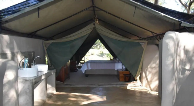 Tienda Koro Island Camp