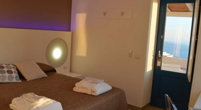 A Alera Room and Breakfast