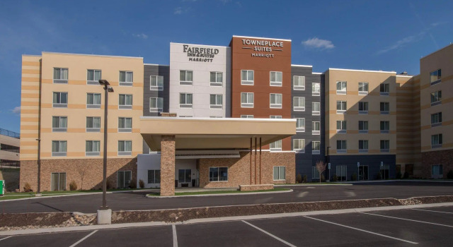 Люкс TownePlace Suites by Marriott Altoona