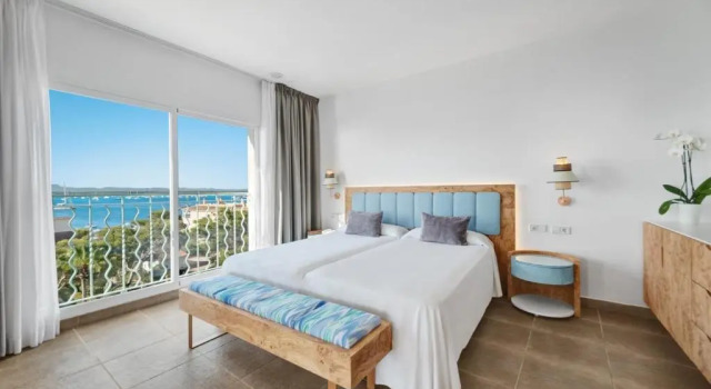 Люкс с видом на море Hotel Villa Chiquita
