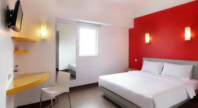 Двухместный номер Standard Amaris Hotel Pettarani - Makassar