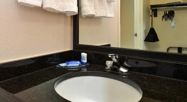 Четырёхместный номер Standard Fairfield Inn Jacksonville Orange Park