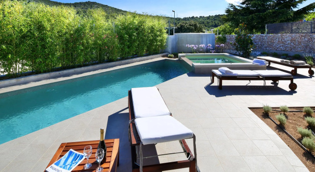 Deluxe Villa in Šibenik near Lake