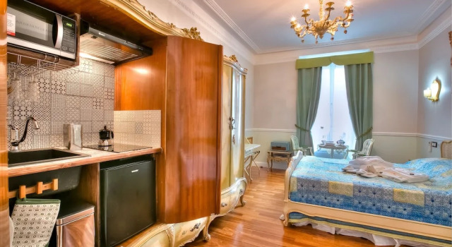 ABA Luxury B&B Sasu, Забронировать Отель «постель и завтрак» Ницца Приморские Альпы, рядом с Набережная Соединенных Штатов