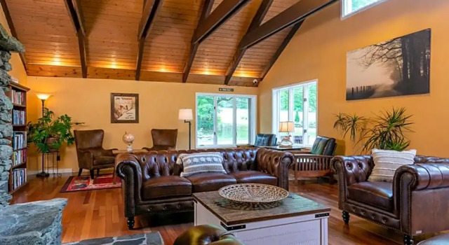 Номер Deluxe White Horse Lodge