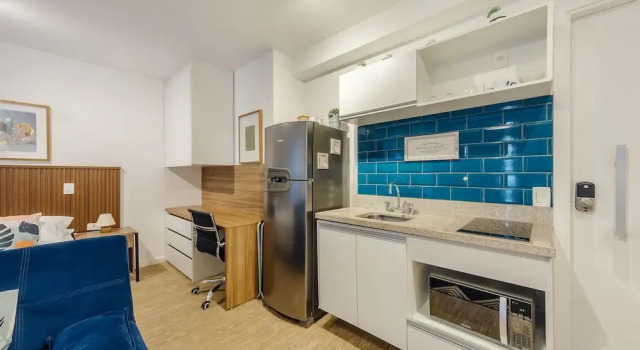 Апартаменты Apt With Balcony 750m From Batman Alley Pdm0208
