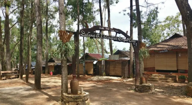 Номер Standard Seribu Batu Songgo Langit Resort & Camp