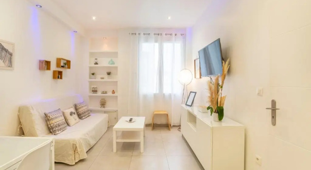 Апартаменты APPARTEMENT LES PIEDS DANS L'EAU parking