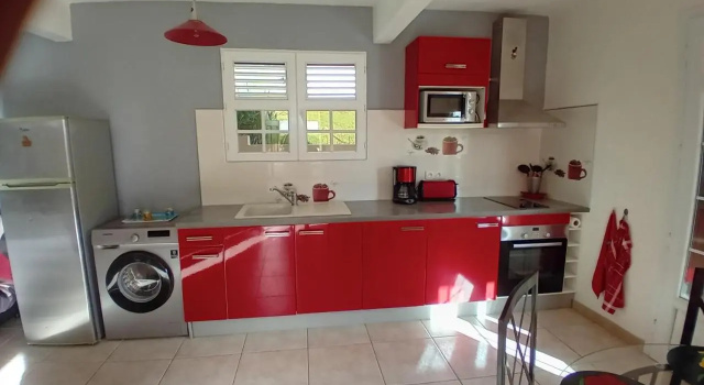 Ti Colibri Coquet T2 Vue Mer Possibilite Repas, Reserva ahora Apartamento Hoteles en La Trinite con aparcamiento, Aparcamiento