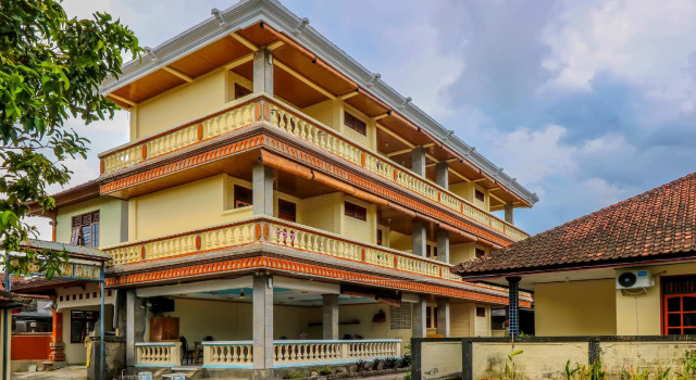 Super OYO 1654 Maha Bharata Kuta Inn