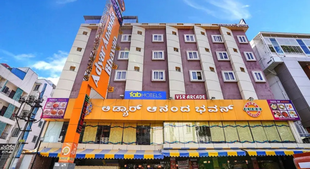 FabHotel Ginger Suites, Забронировать Отель Электроник-Сити Бангалор, рядом с Bharat Heavy Electricals Limited