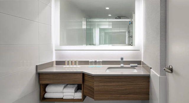Deluxe firedobbelt værelse Le Meridien Versailles-Montreal