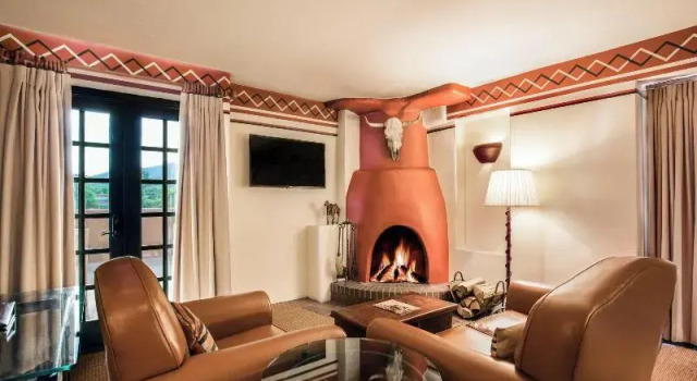 Двухместный люкс с балконом Inn & Spa at Loretto