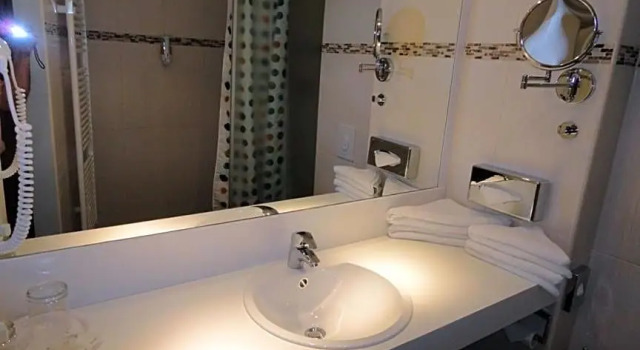 Номер Deluxe Grand Hotel Dream Main City Center