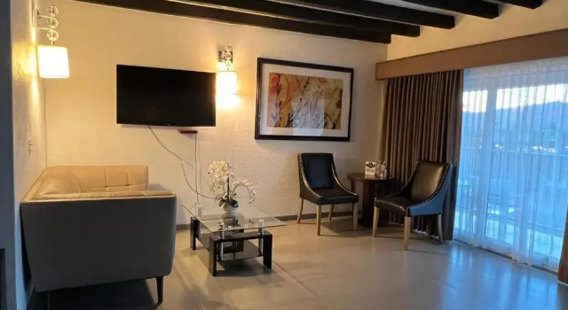 Полулюкс Hotel Casa del Sol