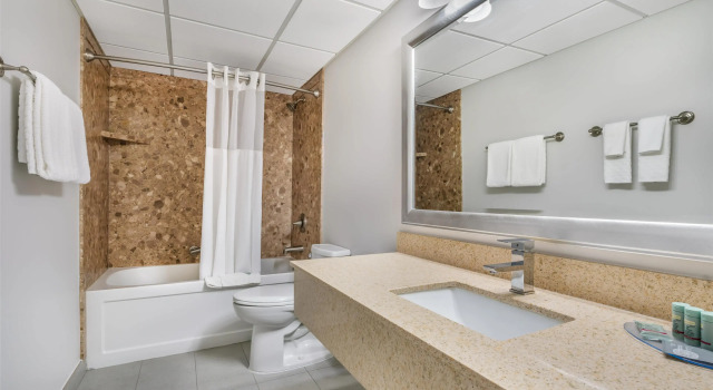 Четырёхместный номер Standard Best Western Prince George Downtown