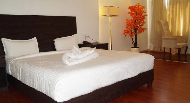 Shiva Inn, Забронировать Отель Отели штата Махараштры 3 звезды, 3*