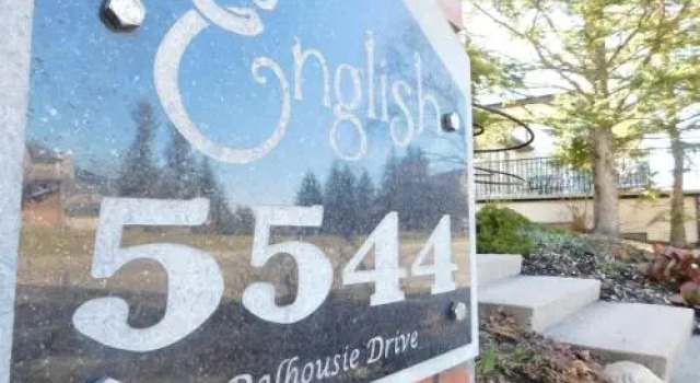 An English Bed Breakfast & Day Spa, Rezervovat Lázně / Resort Calgary Calgary Region