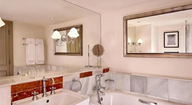 Клубный номер Standard The College Green Dublin Hotel, Autograph Collection