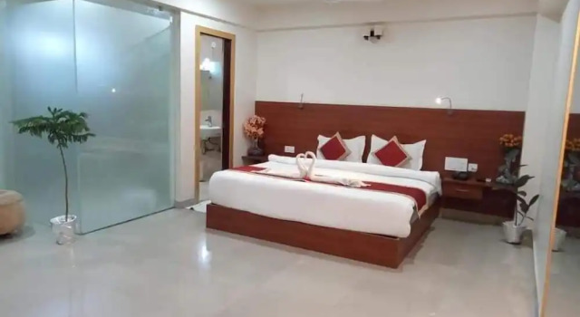 Номер Luxury Hotel Royal Amer City