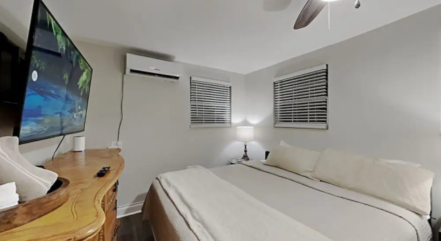 Номер Comfort с балконом Miami Townhouse with Patio Gazebo