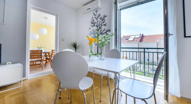 Mirjam's Charming Apartment, Забронировать Апартаменты/квартира Лапад Дубровник, рядом с Частный пляж Hotel Vis