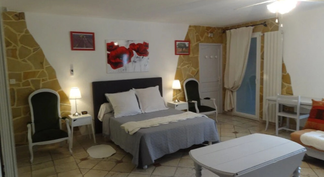 Апартаменты Deluxe Locations des Alpilles