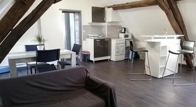 Appartement au pied du circuit de Magny-cours, Reservar Apartamento Magny-Cours 