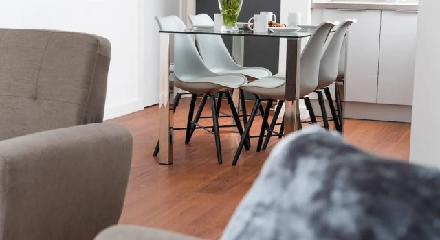 Contemporary and Stylish 1BR flat, Забронировать Отель Отели Англии 3 звезды, 3*