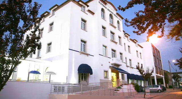 Hotel Flora