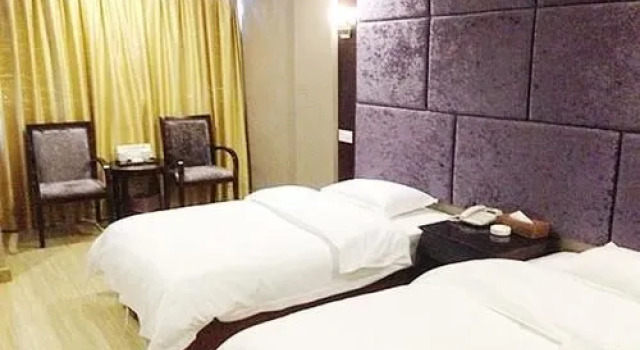 Longhu Hotel