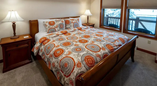 1307A - One Bedroom Standard Eagle Springs West 1 Condo, Varaa Huoneisto Solitude 