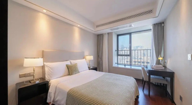 Апартаменты Superior с 3 комнатами с балконом и с видом на город Tyms Gubei Apt 3BR 2BA near Takashimaya