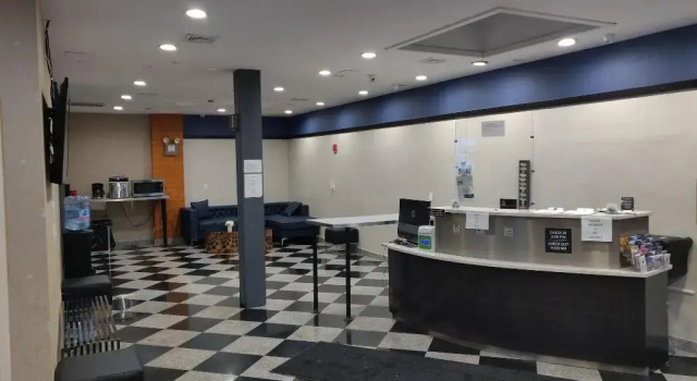 Hotel Key LaGuardia Airport