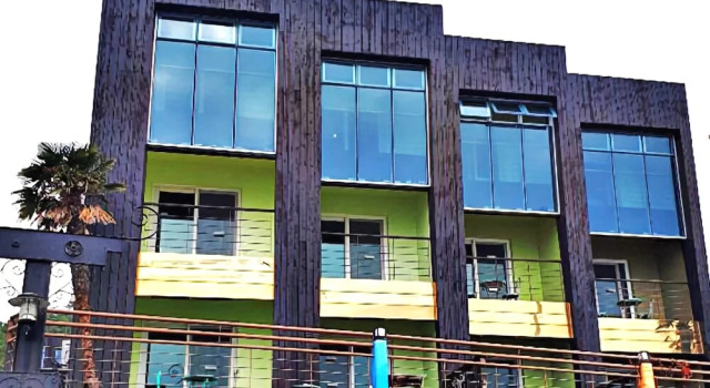 Geoje Theravich A-dong Pension, Забронировать Отель Отели Кодже с бассейном, Бассейн