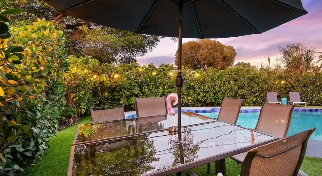 Коттедж Private Heated Pool & Lovely Home