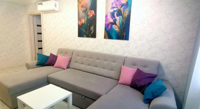a 2-room apartment in the city center after renovation for those who appreciate comfort, Book Lejlighed Shadrinsk 