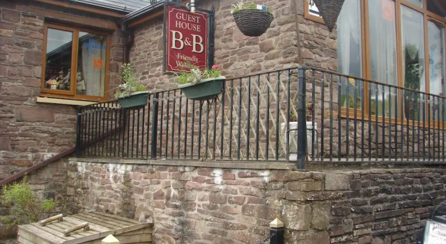 Castle Lodge - Brecon Beacons Accommodation, Забронировать Отель «постель и завтрак» Мэйскар Южный Уэльс